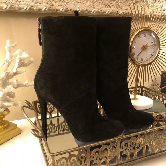 AUTHENTIC NIB Brian Atwood Fuveau Ankle Boots - Picture 1 of 8